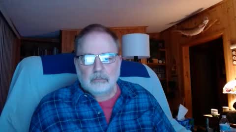Snapshot of horsebigballs chatting on March 19, 2026, 2:15 am horsebigballs online show from March 19, 2026, 2:15 am