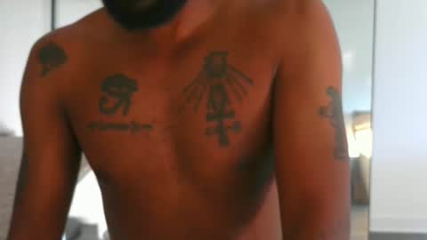 Snapshot of horus00 chatting on December 12, 2024, 1:28 pm Horus00 online show from December 12, 2024, 1:28 pm