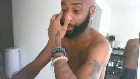 Snapshot of horus00 chatting on January 23, 2025, 1:56 pm Horus00 online show from January 23, 2025, 1:56 pm