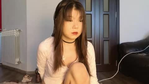 hosina_sayeri online show from April 3, 2026, 7:06 am