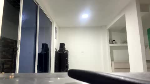 Snapshot of hot2512 chatting on February 25, 2025, 5:30 am hot2512 online show from February 25, 2025, 5:30 am