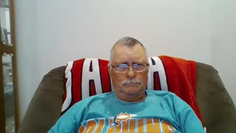 hot4tightholes online show from April 17, 2026, 12:30 pm