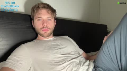 Snapshot of hot8pack01 chatting on December 11, 2024, 9:55 pm Edward aka Wolf online show from December 11, 2024, 9:55 pm