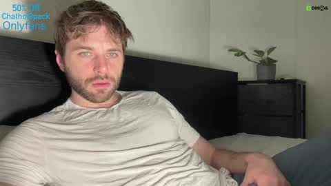 Snapshot of hot8pack01 chatting on March 12, 2025, 7:38 pm Edward aka Wolf online show from March 12, 2025, 7:38 pm