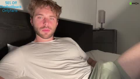 Snapshot of hot8pack01 chatting on October 13, 2025, 7:58 pm Edward aka Wolf online show from October 13, 2025, 7:58 pm