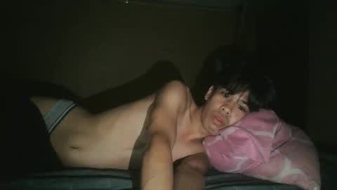 lover22 online show from April 10, 2026, 8:52 am