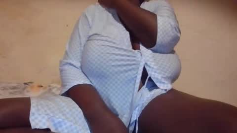 Snapshot of hot_alynn chatting on October 18, 2025, 9:10 am ALLYN online show from October 18, 2025, 9:10 am