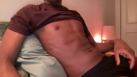 Snapshot of hot_b3n chatting on November 18, 2025, 6:18 am Ben online show from November 18, 2025, 6:18 am