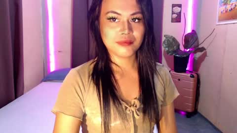 Snapshot of hot_babe0802 chatting on June 13, 2026, 10:24 am HANNA online show from June 13, 2026, 10:24 am
