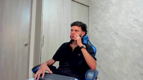 hot bad boy69 online show from April 10, 2026, 10:14 pm