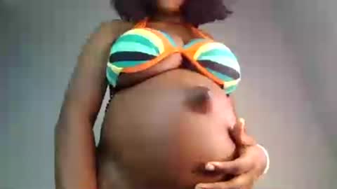 Zarah online show from August 3, 2026, 9:18 pm