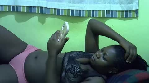 Snapshot of hot_girlly chatting on February 13, 2026, 12:39 am hot_girlly online show from February 13, 2026, 12:39 am