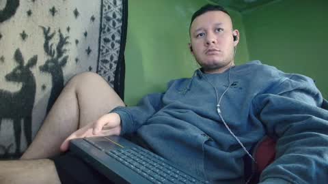 hot_guy36 online show from April 3, 2026, 3:21 pm