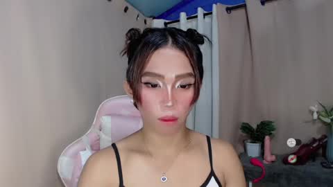 Khianna online show from May 12, 2026, 2:58 pm