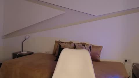 Snapshot of hot_little_bunny chatting on October 12, 2025, 9:03 pm Alana online show from October 12, 2025, 9:03 pm