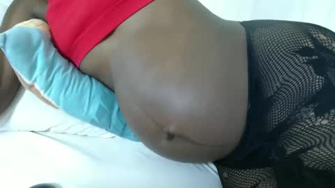 Snapshot of hot_marrie chatting on December 30, 2024, 4:29 pm Marrie online show from December 30, 2024, 4:29 pm