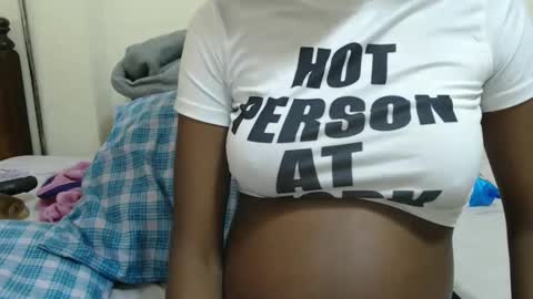 Snapshot of hot_marrie chatting on January 14, 2025, 11:31 am Marrie online show from January 14, 2025, 11:31 am