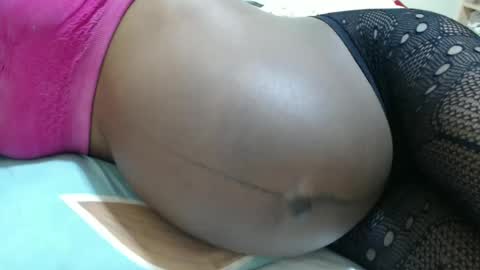 Snapshot of hot_marrie chatting on February 13, 2025, 8:27 am Marrie online show from February 13, 2025, 8:27 am