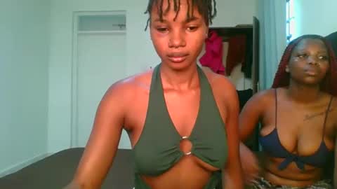 Hot petite online show from May 1, 2026, 10:20 am