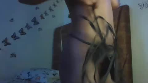 hot petite100 online show from April 18, 2026, 10:52 am