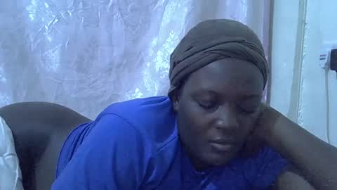 RAYLAH online show from May 22, 2026, 10:04 pm
