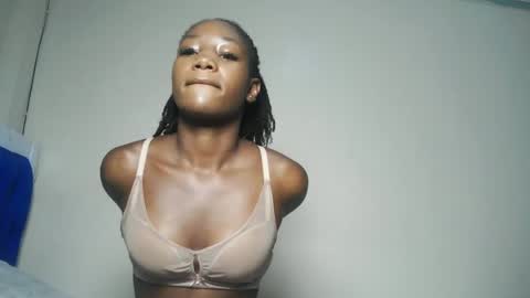 Snapshot of hot_sexxxy_girl chatting on July 16, 2026, 3:12 am Milly online show from July 16, 2026, 3:12 am