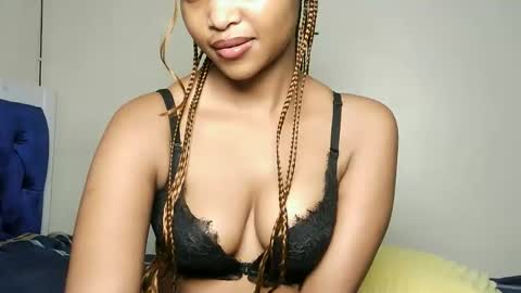 Snapshot of hot_sexy_babe chatting on June 5, 2026, 12:28 am Bellah online show from June 5, 2026, 12:28 am