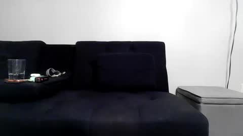 hot_sexy_man_in_the_van online show from January 18, 2026, 5:11 am