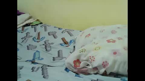 hot_shannia online show from April 21, 2026, 8:12 pm