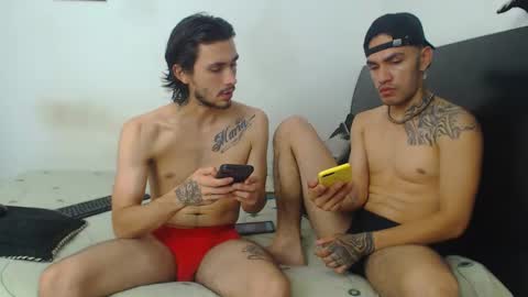 Snapshot of hot_sharks__ chatting on December 12, 2024, 8:25 am Hot Sharks   online show from December 12, 2024, 8:25 am