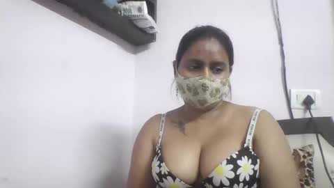 Snapshot of hot_tanvi chatting on April 8, 2026, 5:40 am Tanvi online show from April 8, 2026, 5:40 am