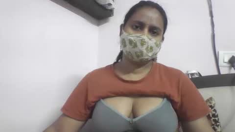 Snapshot of hot_tanvi chatting on April 10, 2026, 11:37 am Tanvi online show from April 10, 2026, 11:37 am