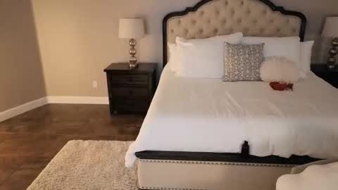 Hot Wife    hotwife sexy new milf highclass brunette bigboobs natural mature online show from May 16, 2026, 6:54 am