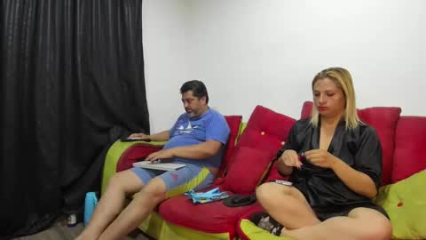 hotandfierylatinos online show from December 20, 2025, 10:33 am