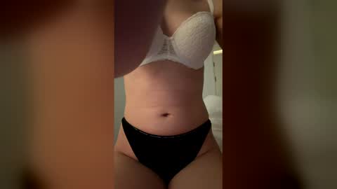 hotannabelle20 online show from April 20, 2026, 10:55 pm