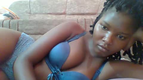 love online show from February 12, 2025, 8:27 am