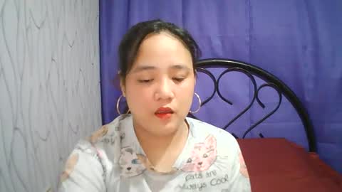 Snapshot of hotbabymomma chatting on March 9, 2025, 1:25 am Lynn online show from March 9, 2025, 1:25 am