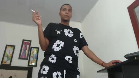 Snapshot of hotboyluxe chatting on February 3, 2026, 3:15 am hotboyluxe online show from February 3, 2026, 3:15 am