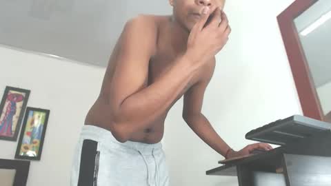 Snapshot of hotboyluxe chatting on February 10, 2026, 3:43 am hotboyluxe online show from February 10, 2026, 3:43 am