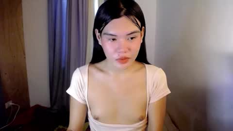 Snapshot of hotbunnyrainx chatting on October 24, 2025, 4:53 am rain online show from October 24, 2025, 4:53 am