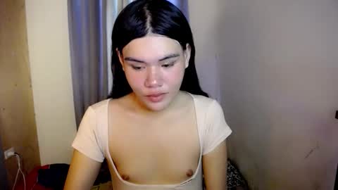 Snapshot of hotbunnyrainx chatting on March 18, 2026, 4:04 am rain online show from March 18, 2026, 4:04 am