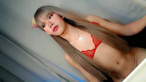 hotchescacummer online show from January 11, 2026, 2:22 pm