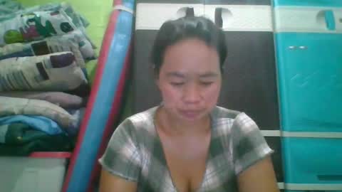 hotchicks4uxx online show from February 20, 2025, 4:50 am