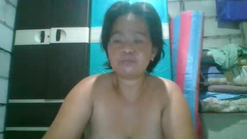 hotchicks4uxx online show from January 16, 2026, 9:24 am