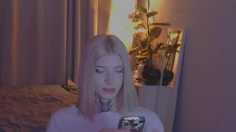 hotchubently online show from March 10, 2025, 2:59 pm