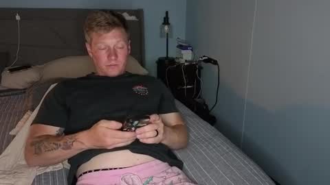 hotdadforyou online show from April 5, 2026, 10:07 pm