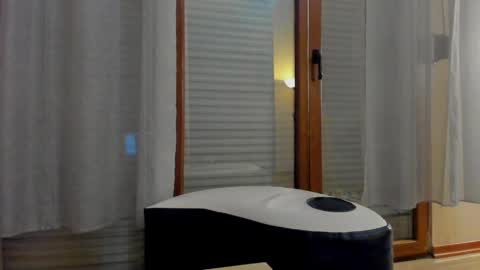 Erika  online show from March 2, 2026, 5:08 am