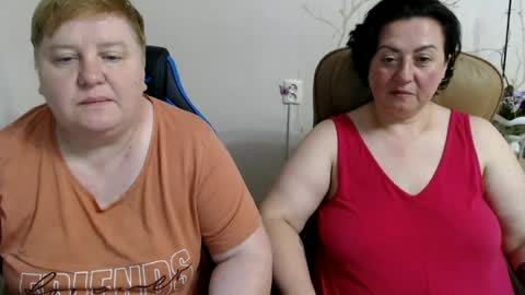 Snapshot of hotfiremommy chatting on June 20, 2026, 8:33 pm LimonkaFire online show from June 20, 2026, 8:33 pm