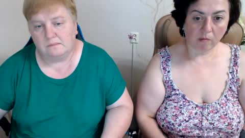 Snapshot of hotfiremommy chatting on July 9, 2026, 8:35 pm LimonkaFire online show from July 9, 2026, 8:35 pm