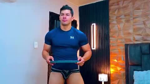 Snapshot of hotfuckers4uu chatting on July 14, 2026, 2:34 pm felipe marcello online show from July 14, 2026, 2:34 pm